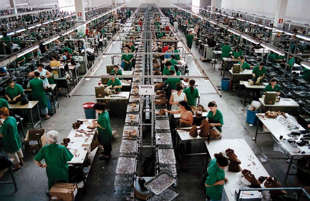 Schuhfabrik Albanien Kampagne fuer Saubere Kleidung Harte Arbeit für wenig Geld Kampagne für Saubere Kleidung | Clean Clothes Campaign Germany