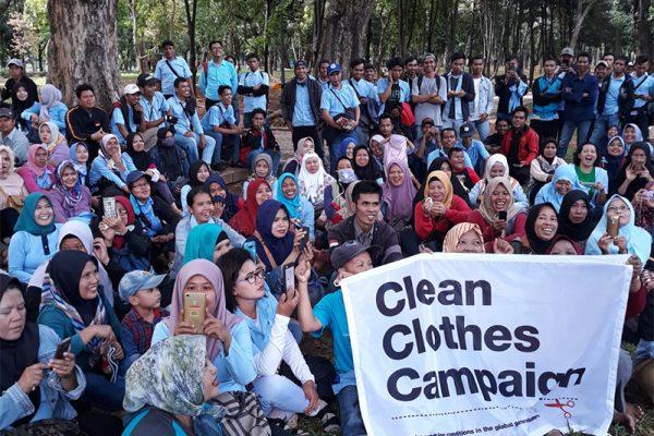 WhatsApp Jaba Garmindo Fall Jaba Garmindo: Kein Einlenken von Uniqlo Kampagne für Saubere Kleidung | Clean Clothes Campaign Germany