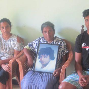 Sri Lanka 5 003 Roshen Shanaka, vor acht Jahren getötet durch Polizeikugeln in Sri Lanka Kampagne für Saubere Kleidung | Clean Clothes Campaign Germany