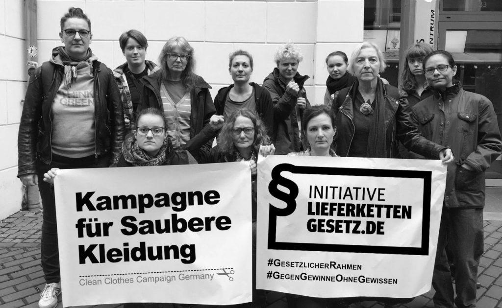 2019 10 20 CCC Workshop Gruppenphoto Kopie SW Clean Friday- Aktionsaufruf: Lieferkettengesetz jetzt! Kampagne für Saubere Kleidung | Clean Clothes Campaign Germany